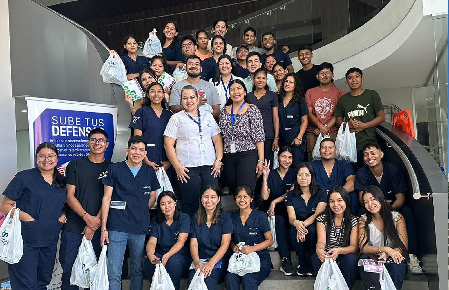 Práctica profesional: Estudiantes de Fisioterapia y Kinesiología visitaron HP Medical