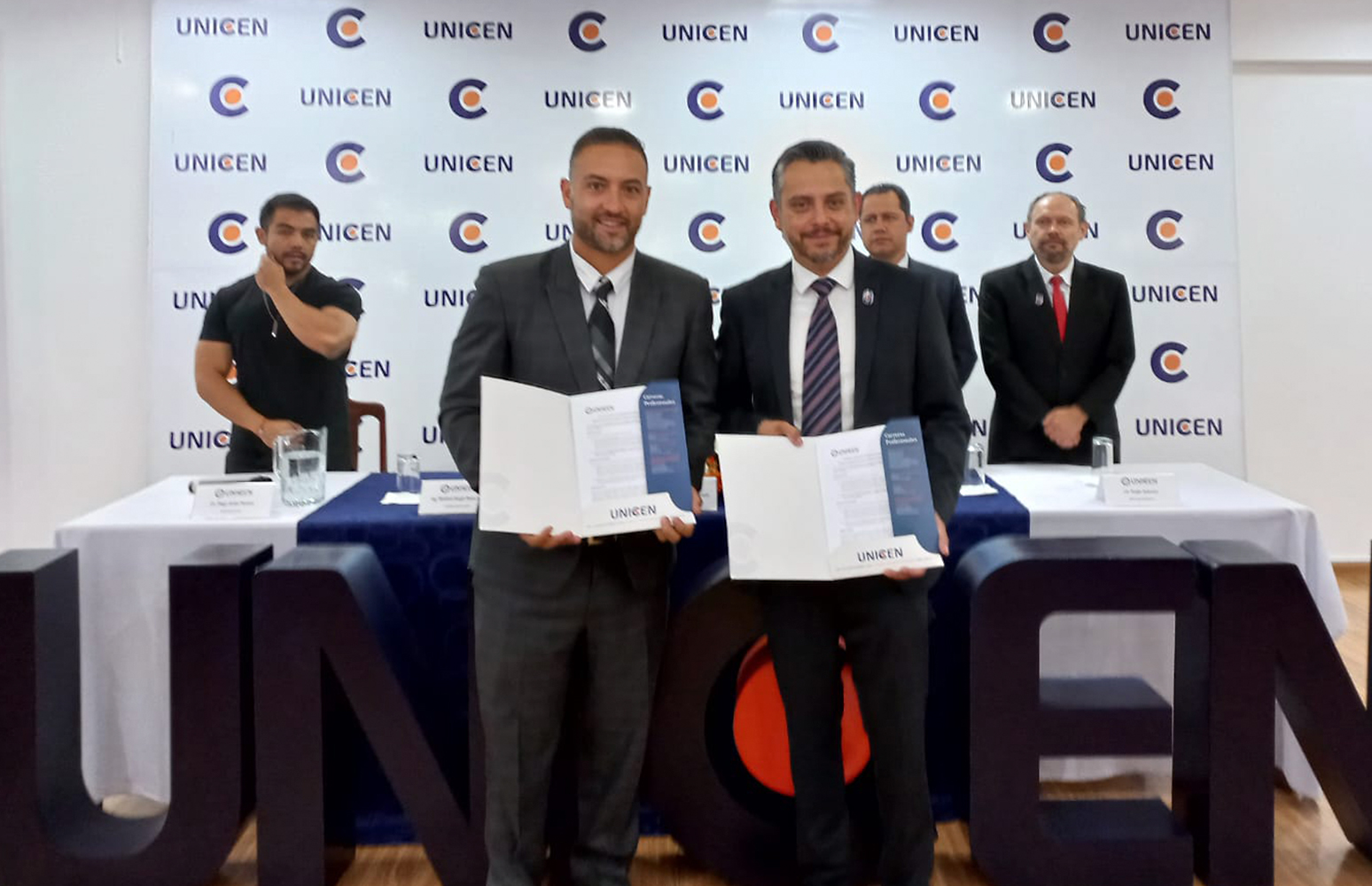 Con el fin de fortalecer la política de empleabilidad, UNICEN firmó un convenio interinstitucional con el GEB